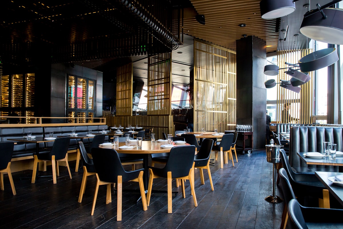 Theme obsidian dining